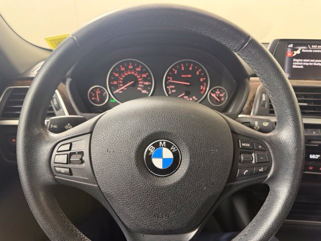 Used 2016 BMW 320i xDrive Sedan AWD/4WD image 12