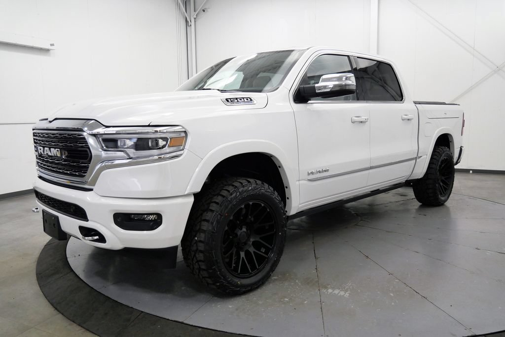 Used 2024 RAM 1500 Limited AWD/4WD image 3
