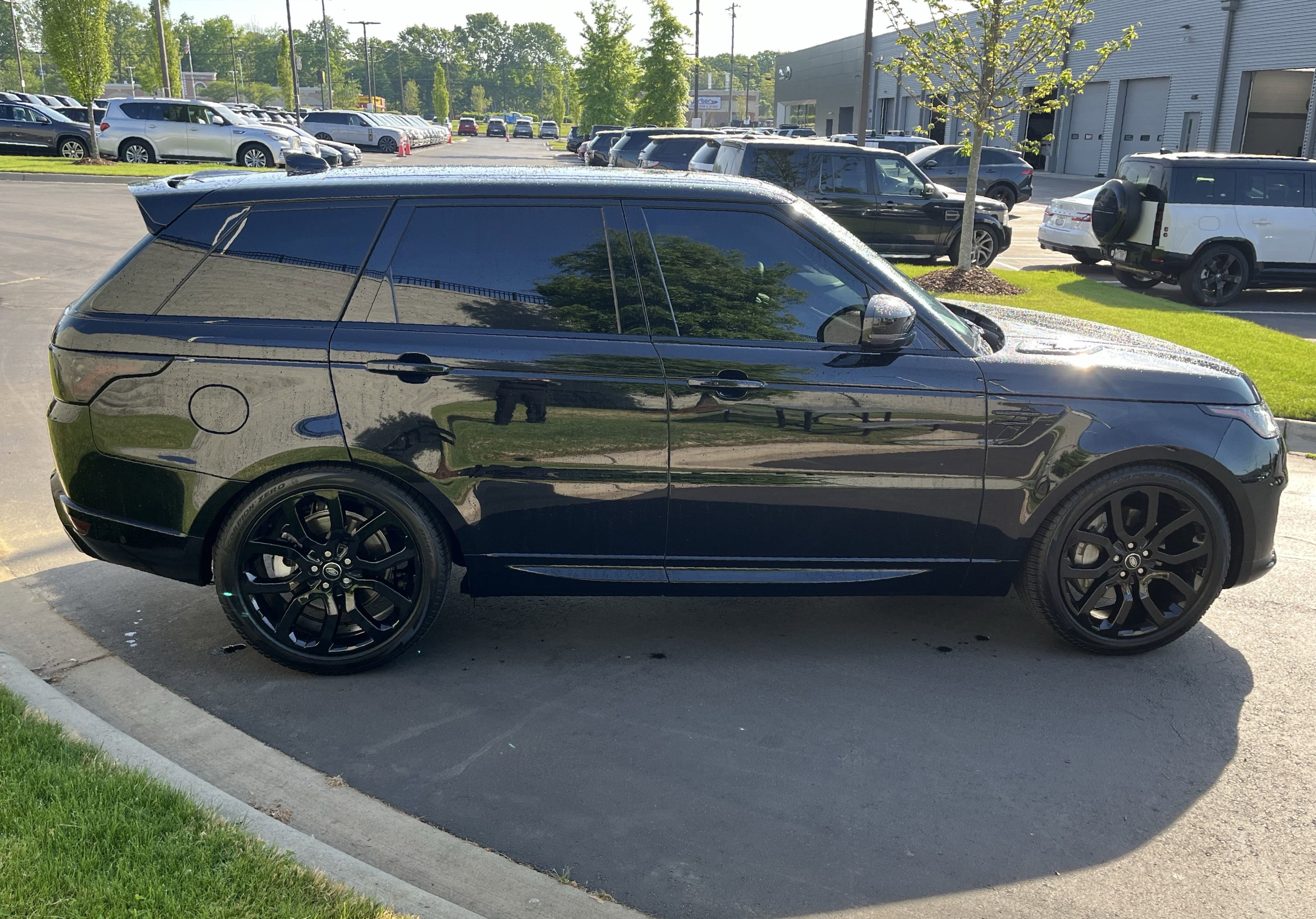 Certified 2022 Land Rover Range Rover Sport HSE Silver Edition image 8