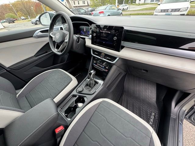 New 2026 Volkswagen Taos SE AWD/4WD image 26