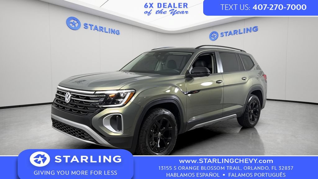 Used 2025 Volkswagen Atlas Peak Edition SE AWD/4WD image 1