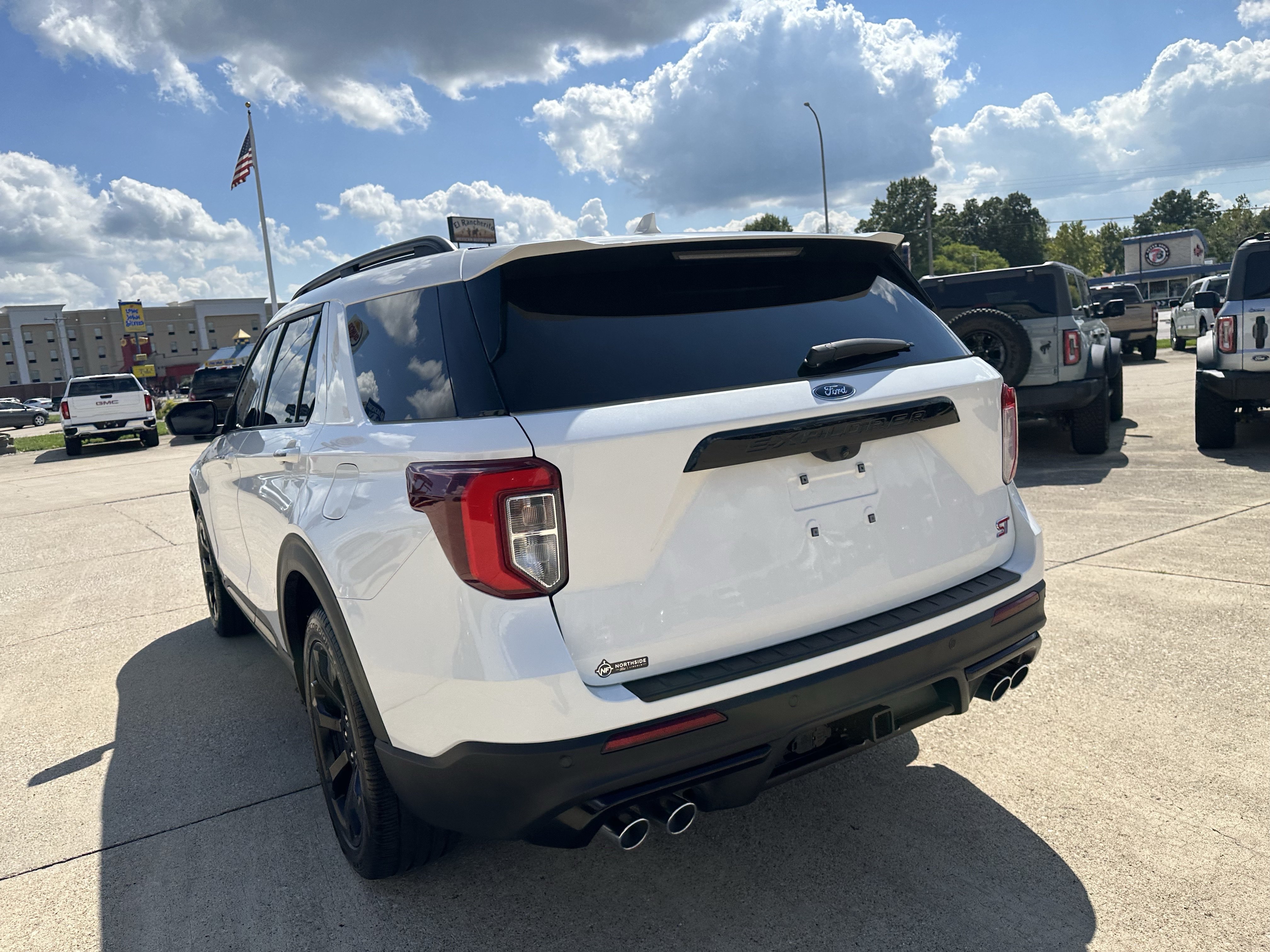 Used 2023 Ford Explorer ST w/ Equipment Group 401A AWD/4WD image 5