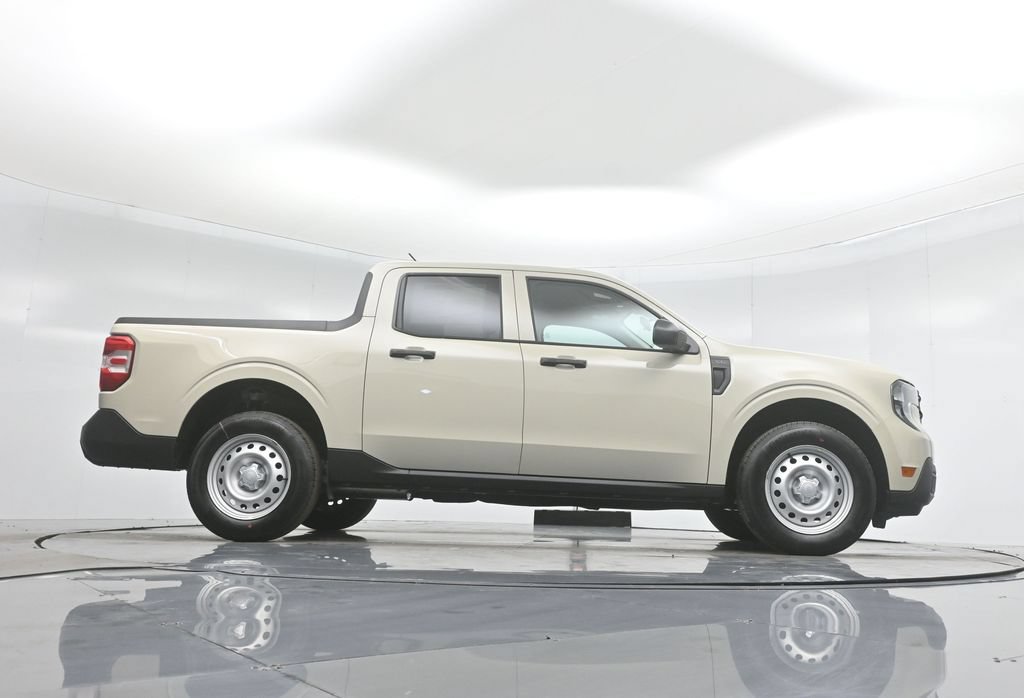 New 2025 Ford Maverick XL FWD image 42