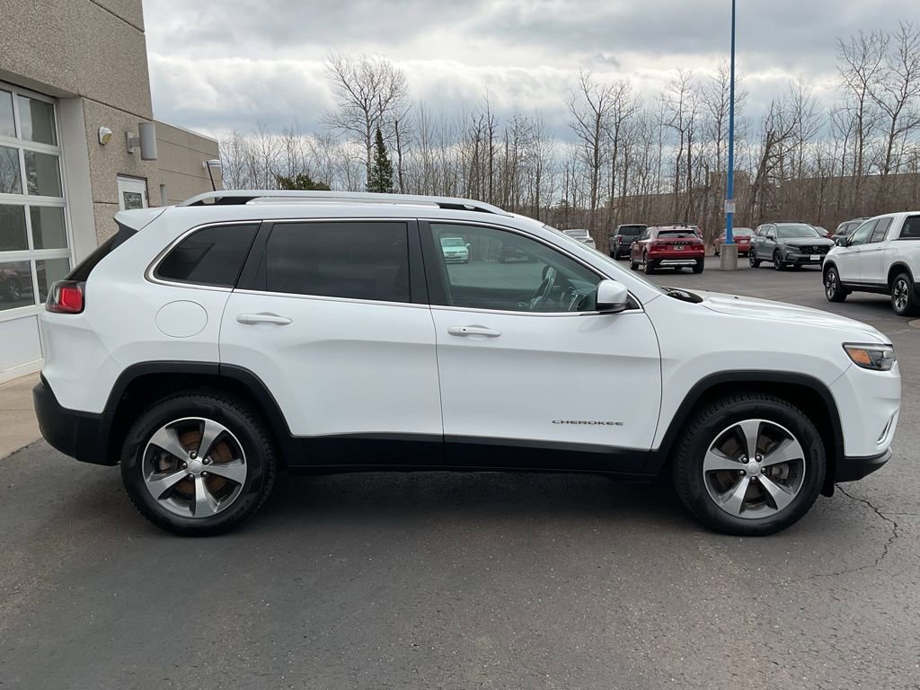 Used 2020 Jeep Cherokee Limited w/ Luxury Group AWD/4WD image 4