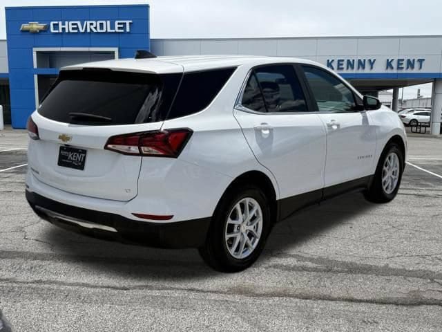 Certified 2024 Chevrolet Equinox LT w/ LPO, Floor Liner Package FWD image 4
