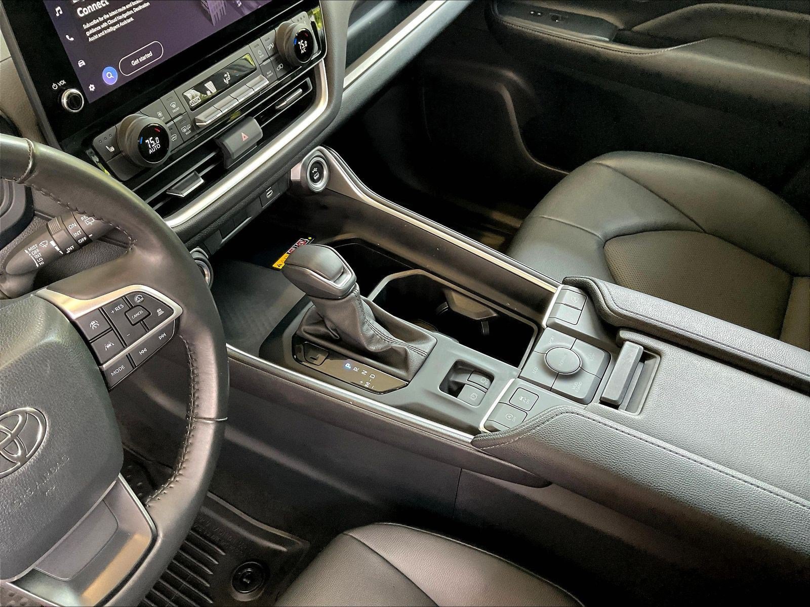 Certified 2024 Toyota Grand Highlander AWD image 18