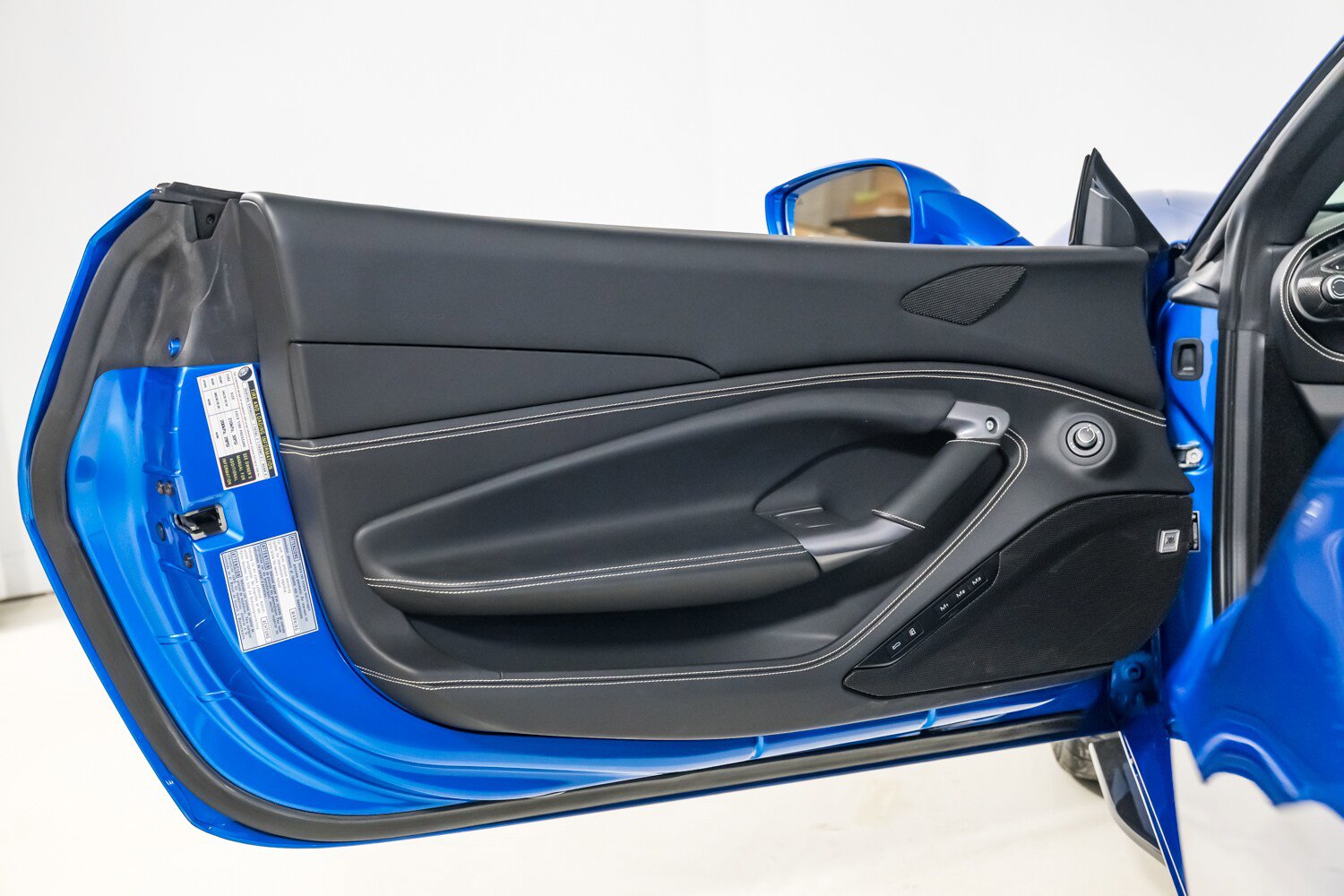 Used 2021 Ferrari F8 Tributo RWD image 24