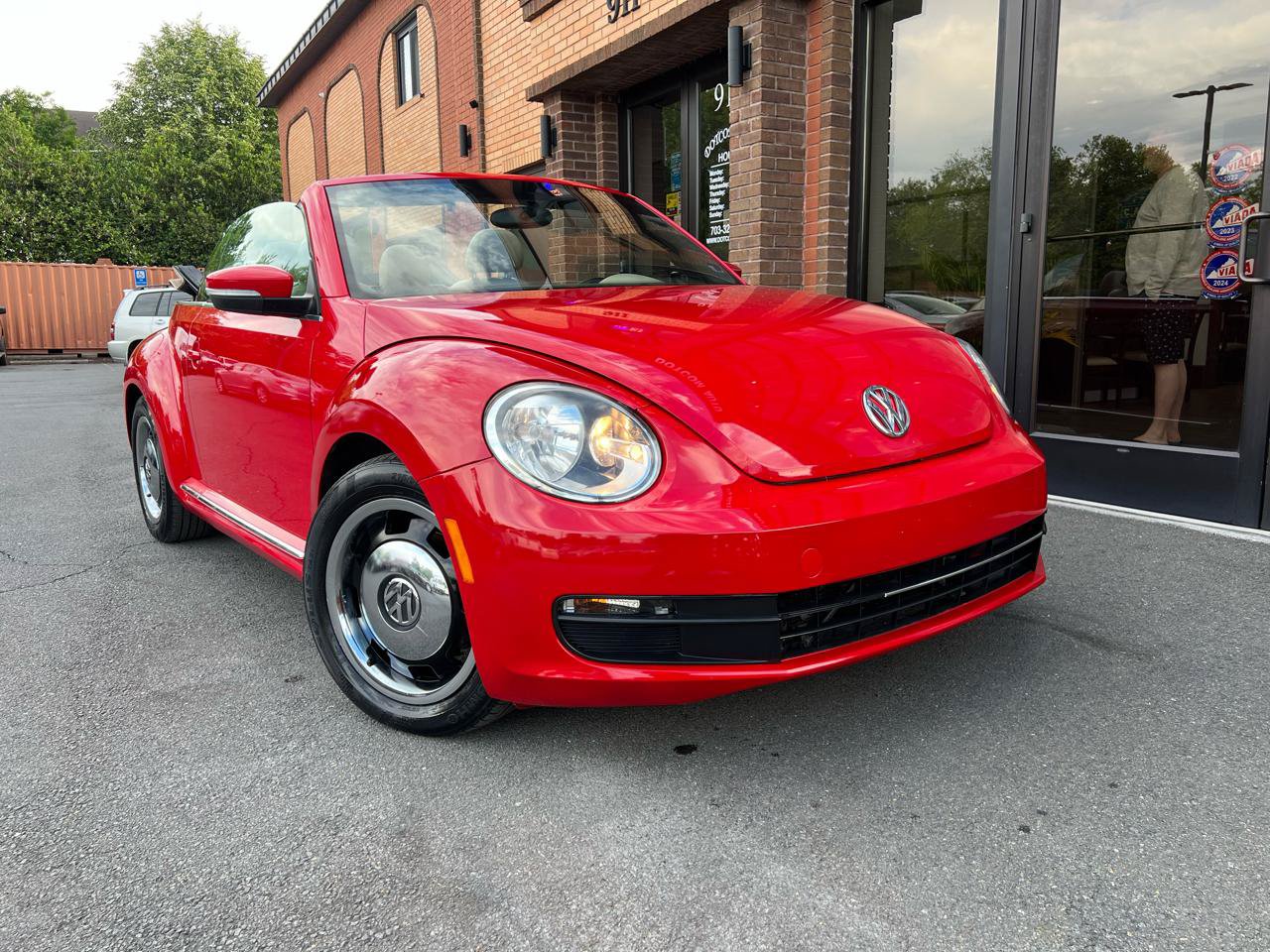 Used 2013 Volkswagen Beetle 2.5 FWD image 33