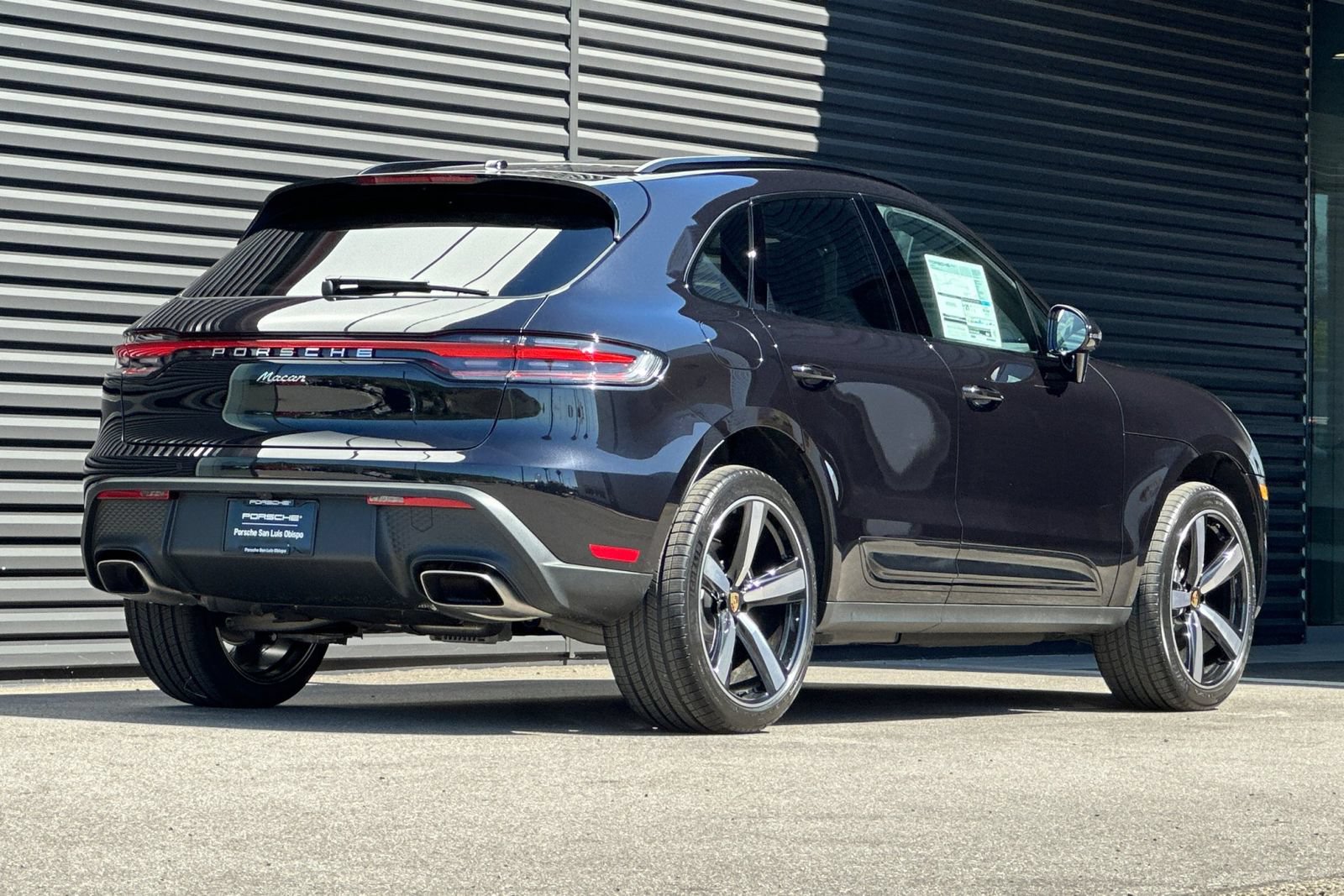 New 2026 Porsche Macan AWD/4WD image 8