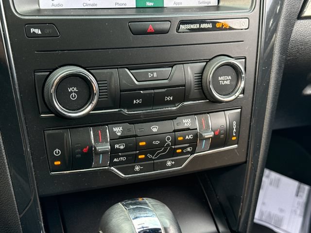 Used 2019 Ford Explorer XLT w/ Equipment Group 202A AWD/4WD image 35