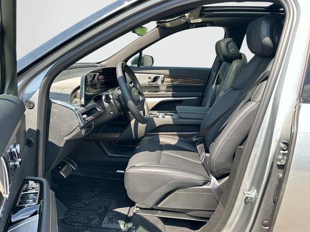 New 2026 Cadillac Vistiq Sport w/ LPO, Floor Liner Package AWD/4WD image 10