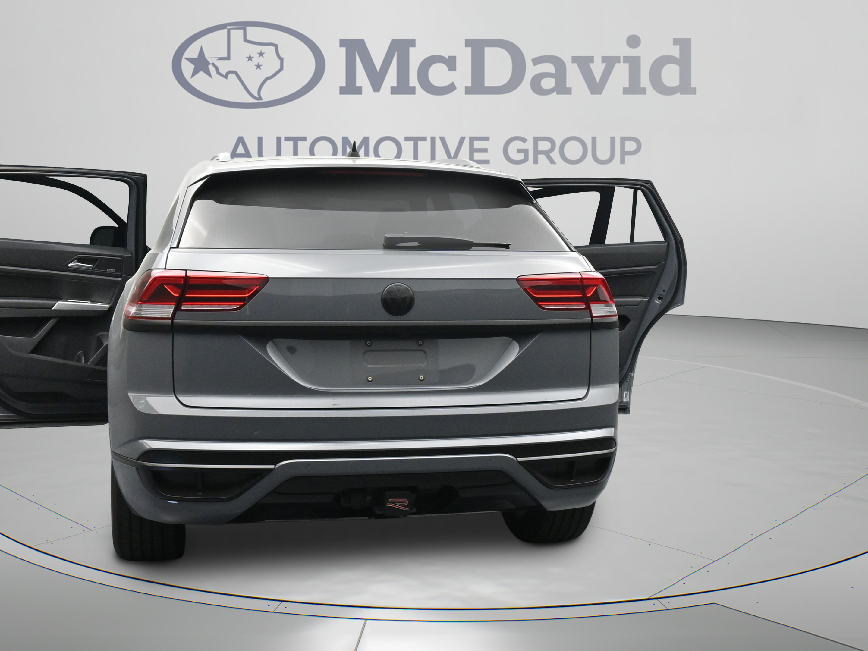 Used 2020 Volkswagen Atlas Cross Sport SEL R-Line FWD image 44