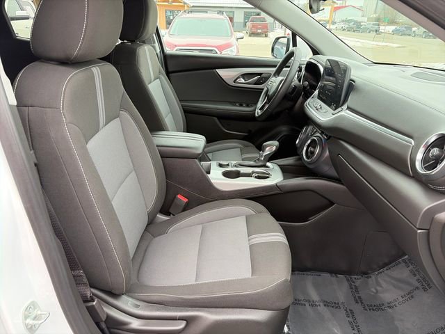 Used 2025 Chevrolet Blazer LT image 23