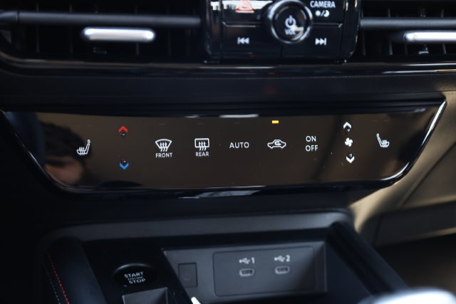 New 2027 Nissan Kicks SR w/ SR Premium Package FWD image 19