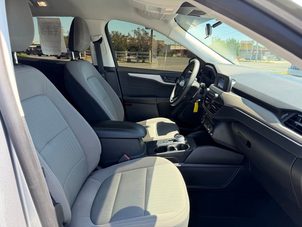 Used 2022 Ford Escape S AWD/4WD image 30