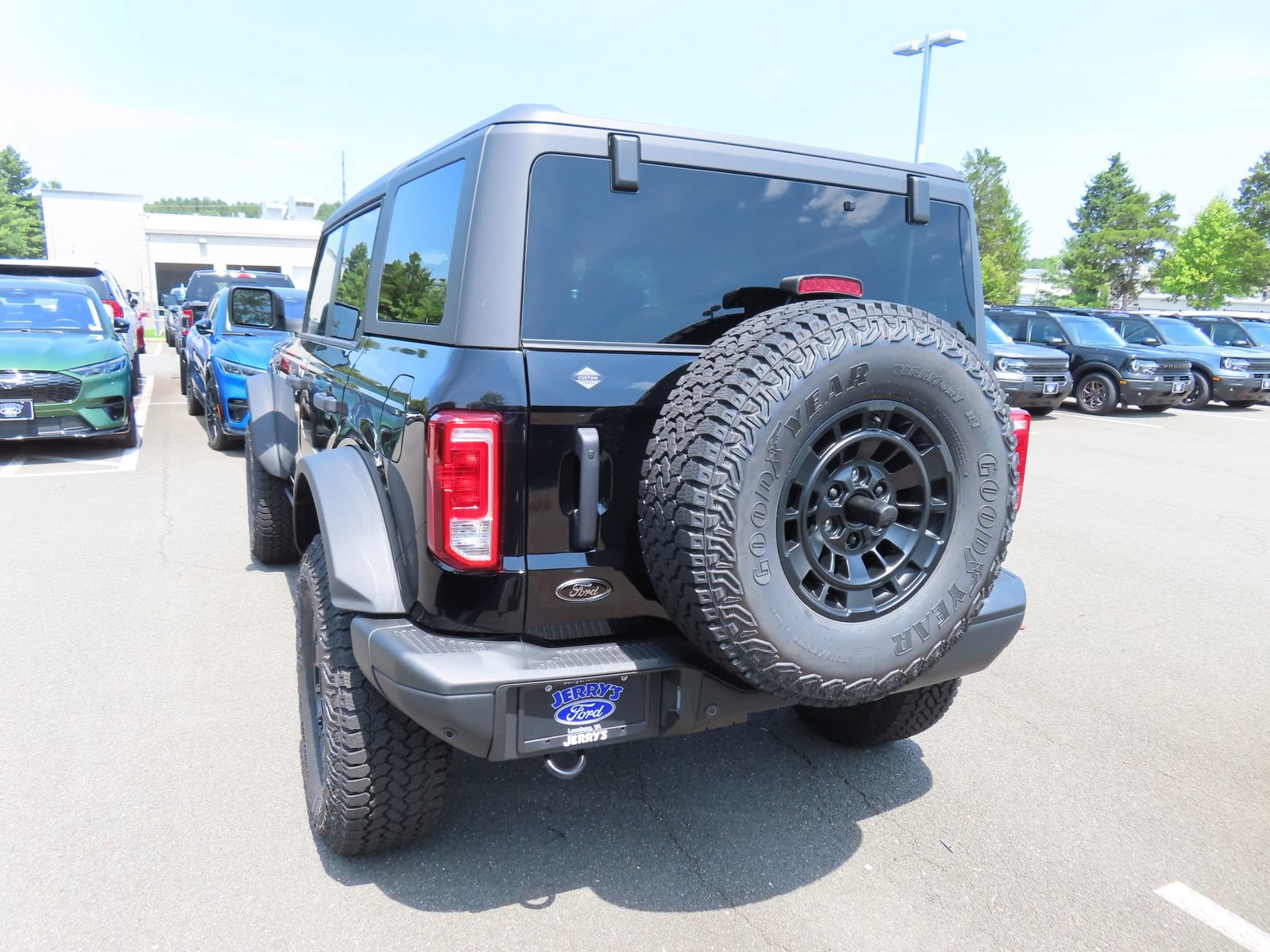 New 2026 Ford Bronco Big Bend w/ Black Diamond Package AWD/4WD image 6