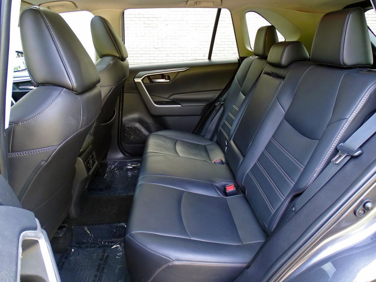 Used 2019 Toyota RAV4 XLE Premium w/ Cold Weather Package AWD/4WD image 25