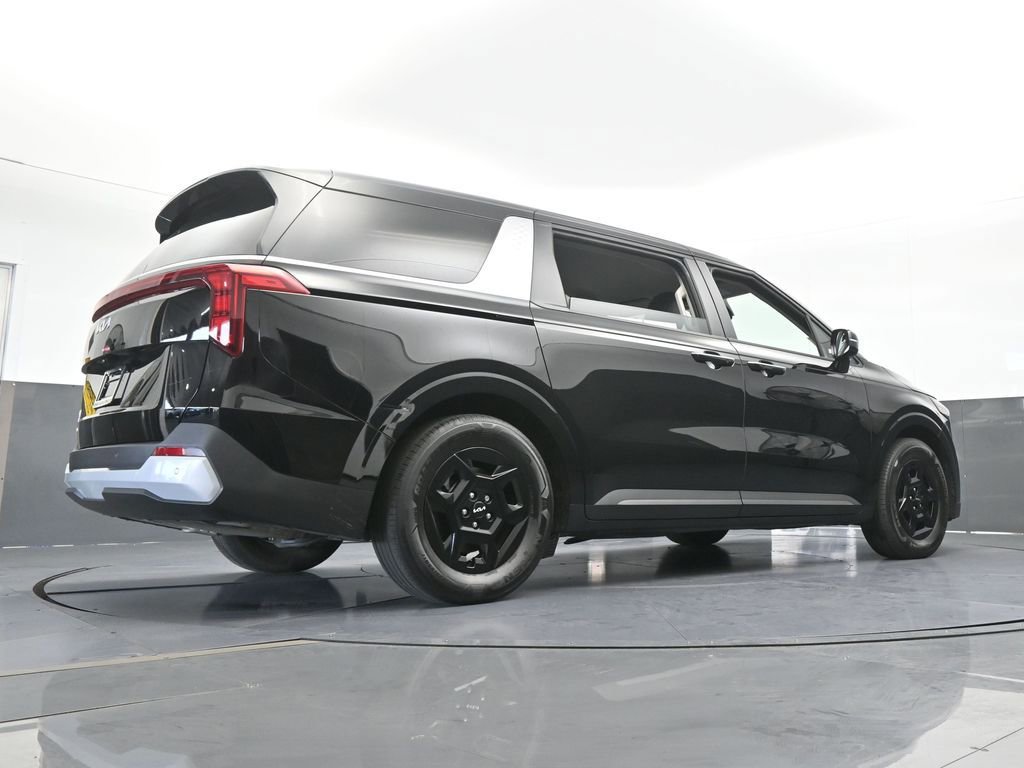 Used 2025 Kia Carnival image 58