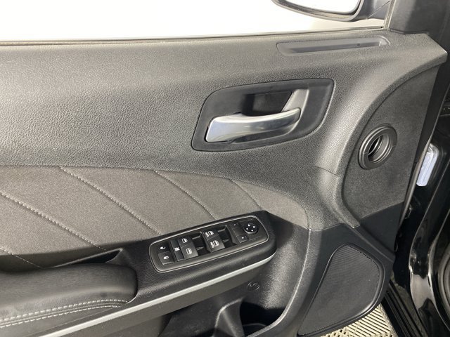 Used 2021 Dodge Charger SXT RWD image 14