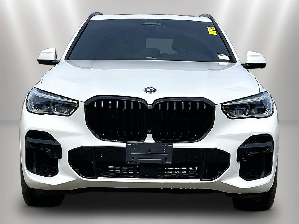 Used 2023 BMW X5 xDrive40i w/ Executive Package AWD/4WD image 2