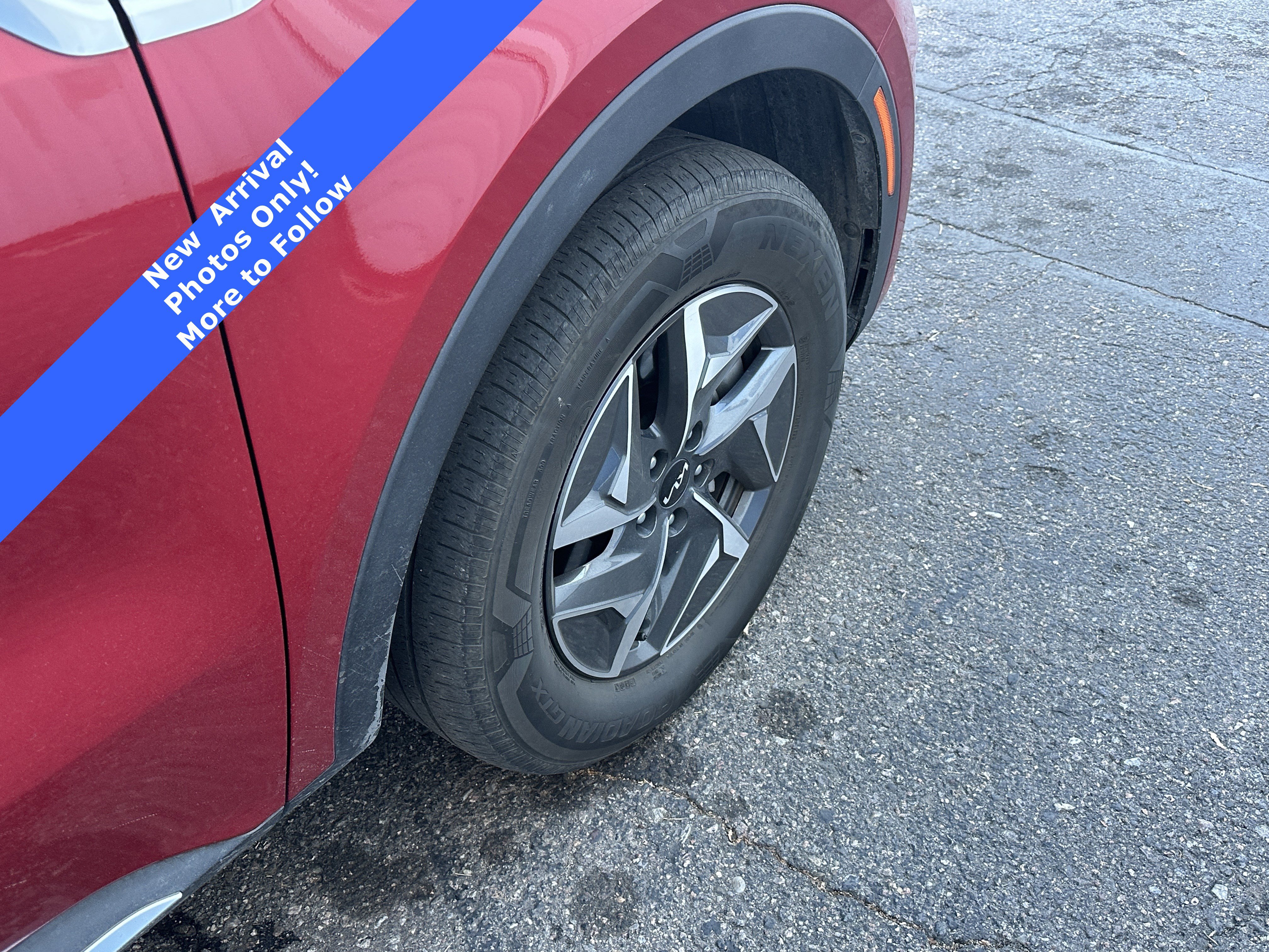 Used 2022 Kia Sorento S image 12