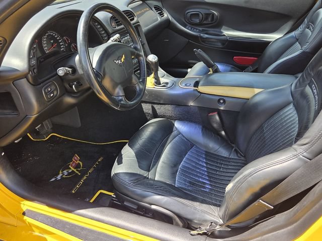 Used 2001 Chevrolet Corvette Coupe w/ Preferred Equipment Group2 RWD image 10