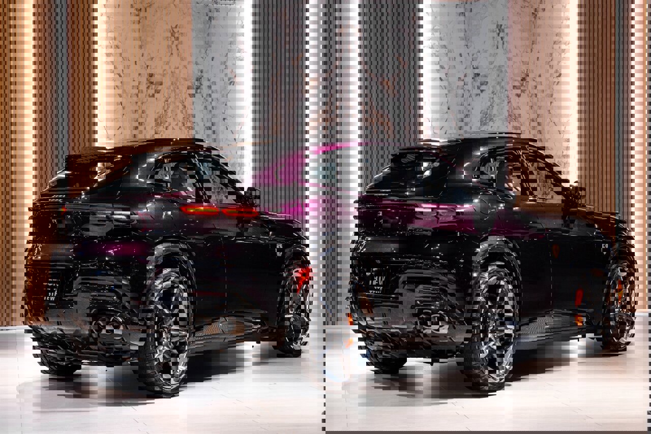 Used 2024 Ferrari Purosangue image 5