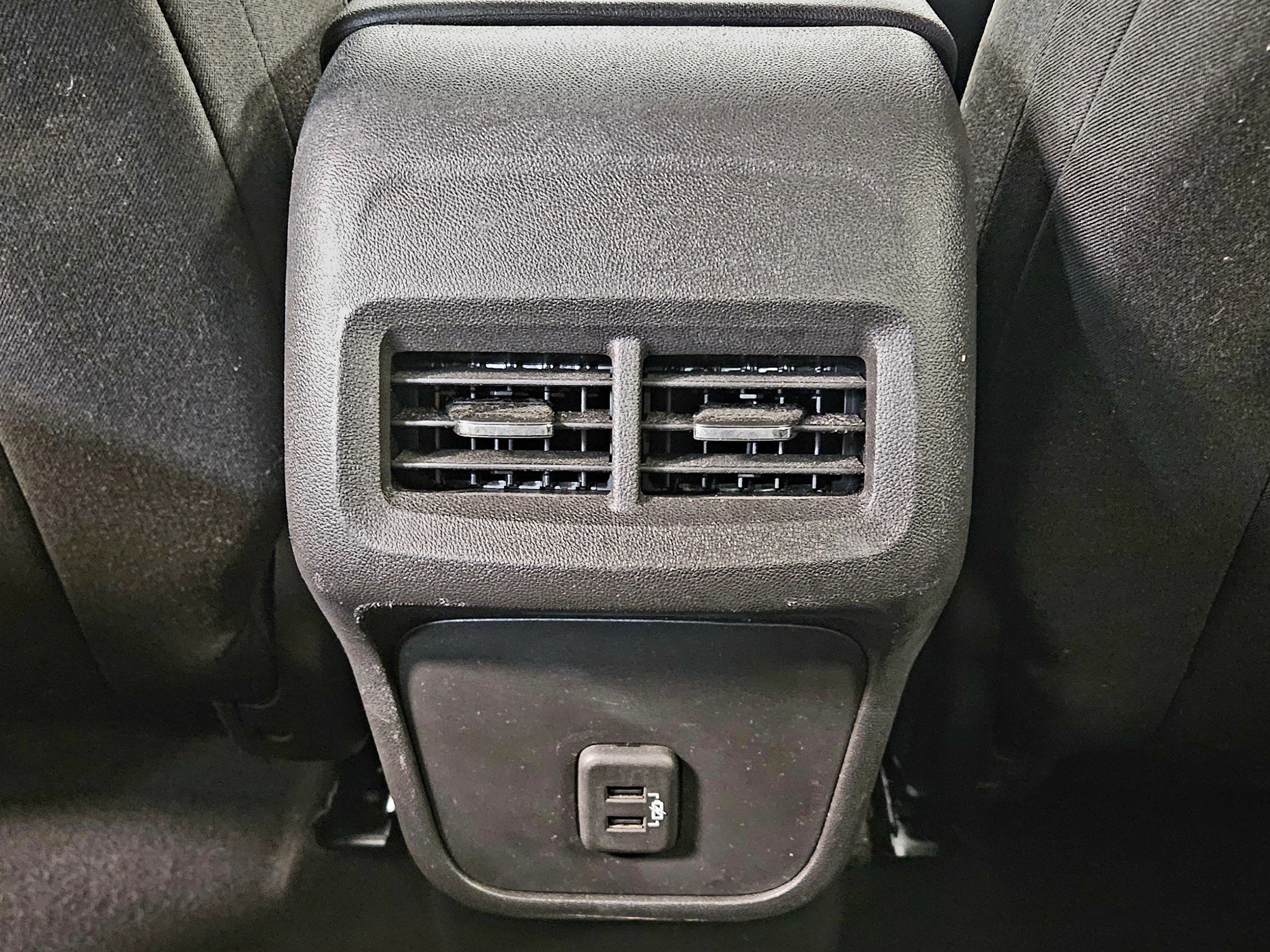 Used 2019 Chevrolet Equinox LT image 39