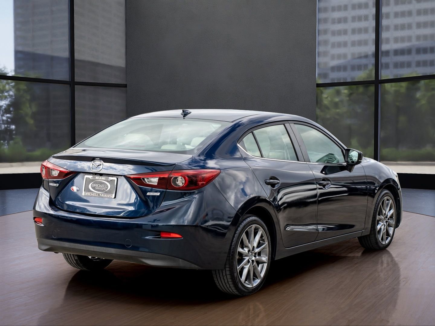 Used 2018 MAZDA MAZDA3 Grand Touring image 5