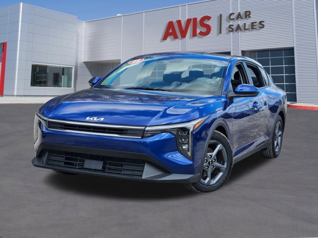 Used 2025 Kia K4 LXS image 1