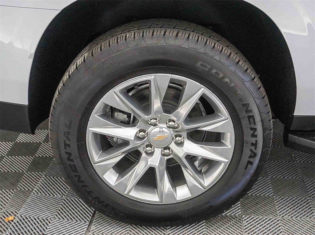 New 2026 Chevrolet Suburban Premier w/ Sun And Tow Package image 10