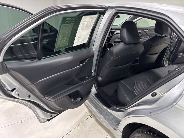Used 2019 Toyota Camry SE FWD image 20