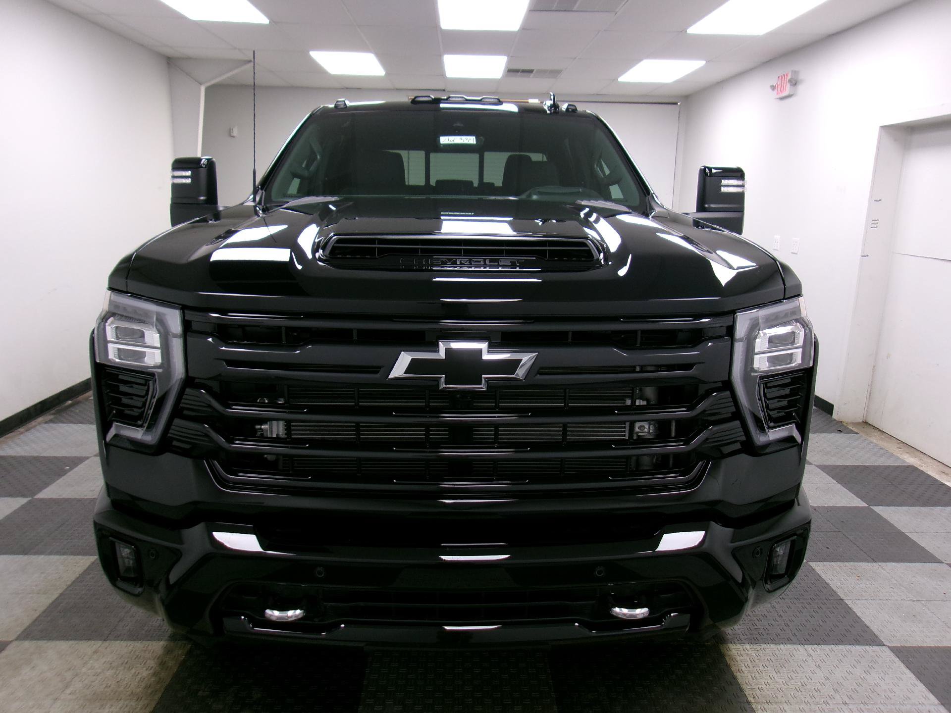 New 2026 Chevrolet Silverado 3500 High Country w/ Midnight Edition AWD/4WD image 15