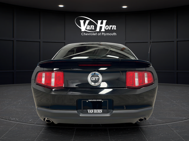 Used 2010 Ford Mustang GT RWD image 6