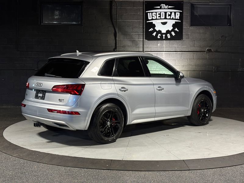 Used 2018 Audi Q5 2.0T Premium w/ Convenience Package image 5