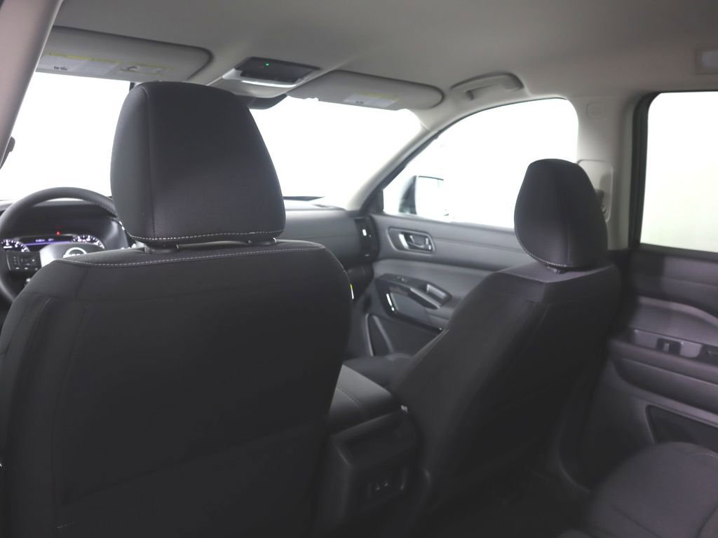 New 2026 Nissan Pathfinder SV image 25