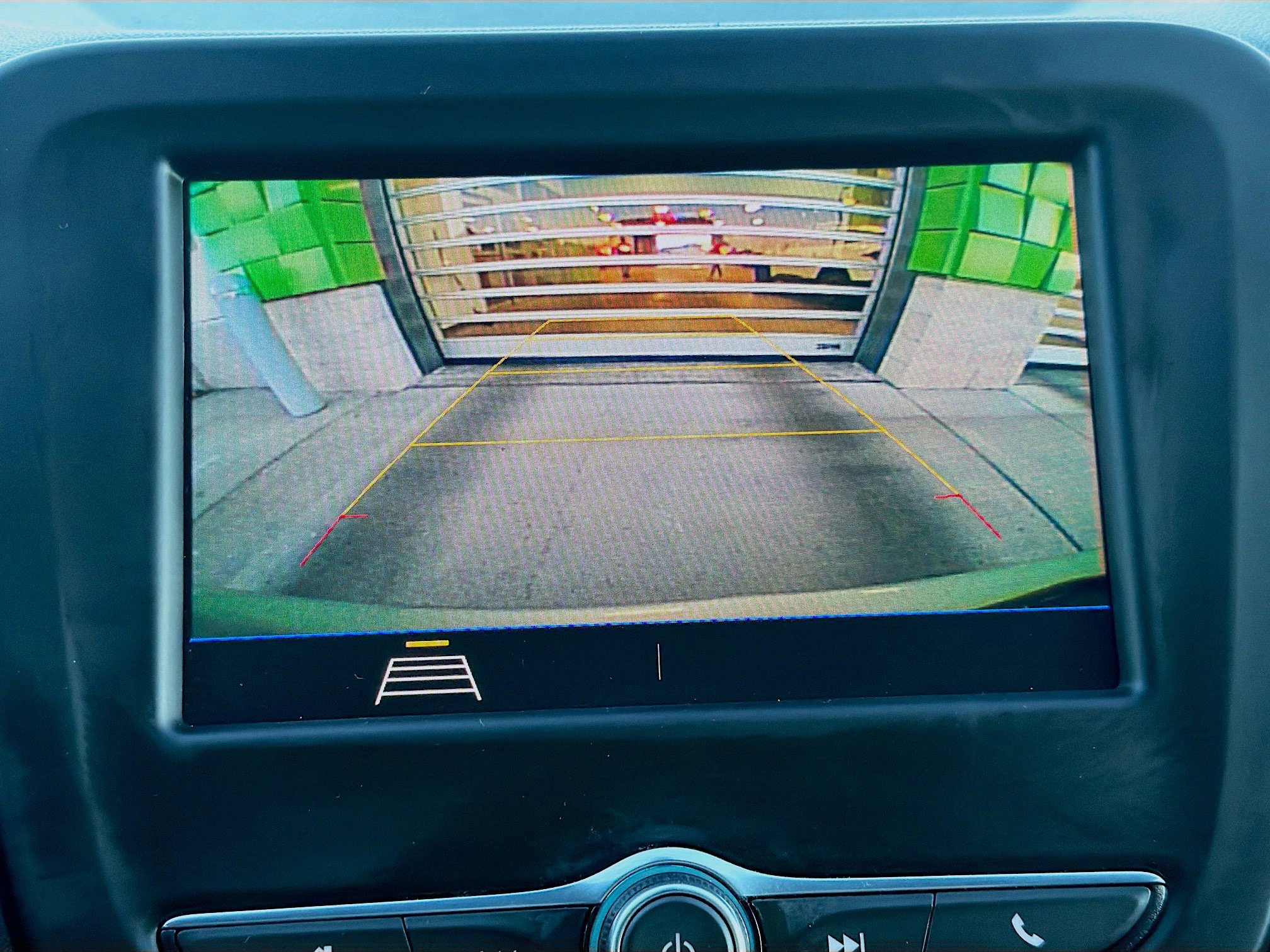 Used 2021 Chevrolet Equinox LT image 22