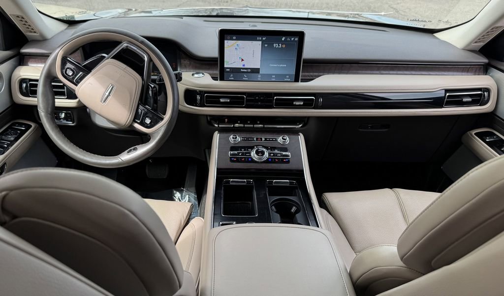 Used 2022 Lincoln Aviator Reserve w/ Equipment Group 201A image 27
