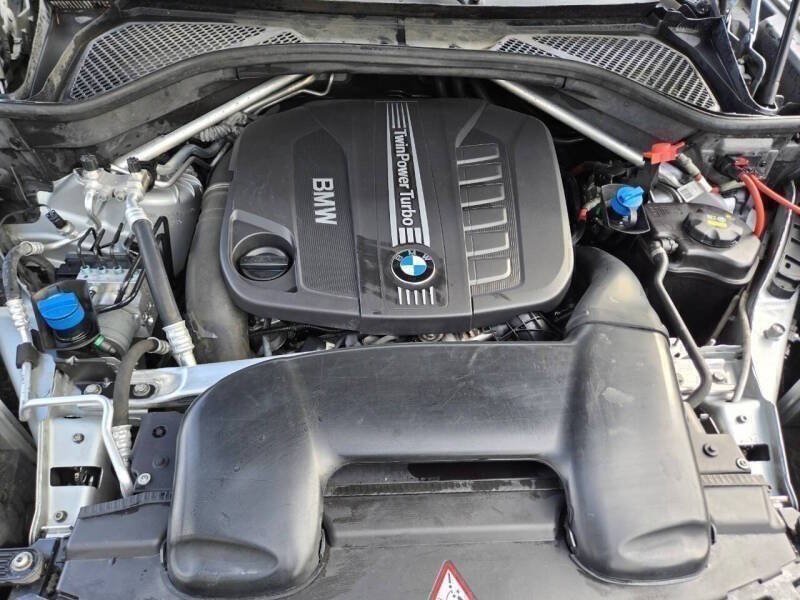 Used 2015 BMW X5 xDrive35d AWD/4WD image 1