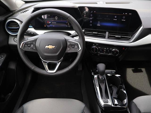 New 2026 Chevrolet Trax LT w/ Sunroof Package FWD image 15