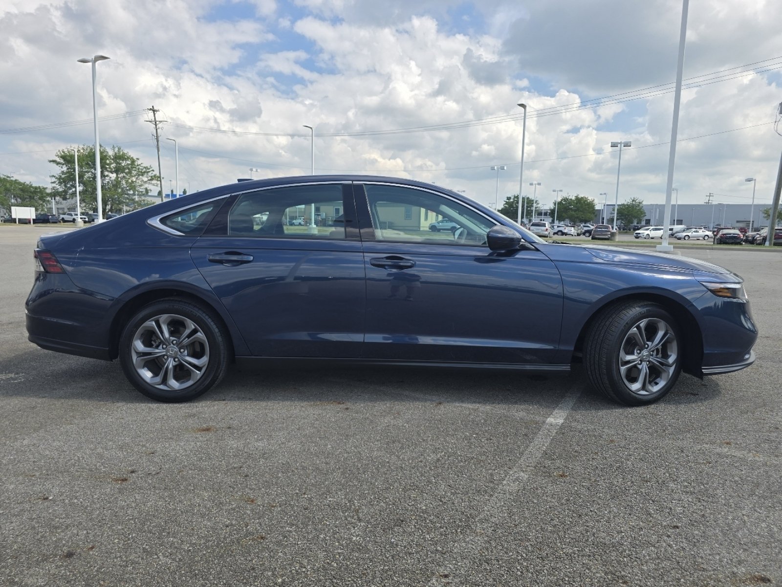 Used 2024 Honda Accord EX image 19