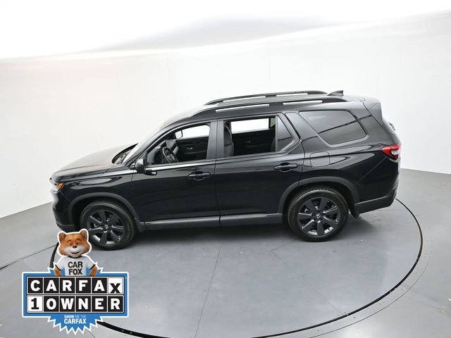 Used 2025 Honda Pilot Sport image 22