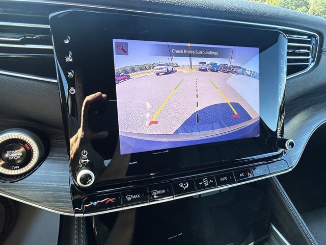 Used 2024 Jeep Wagoneer Series II image 17