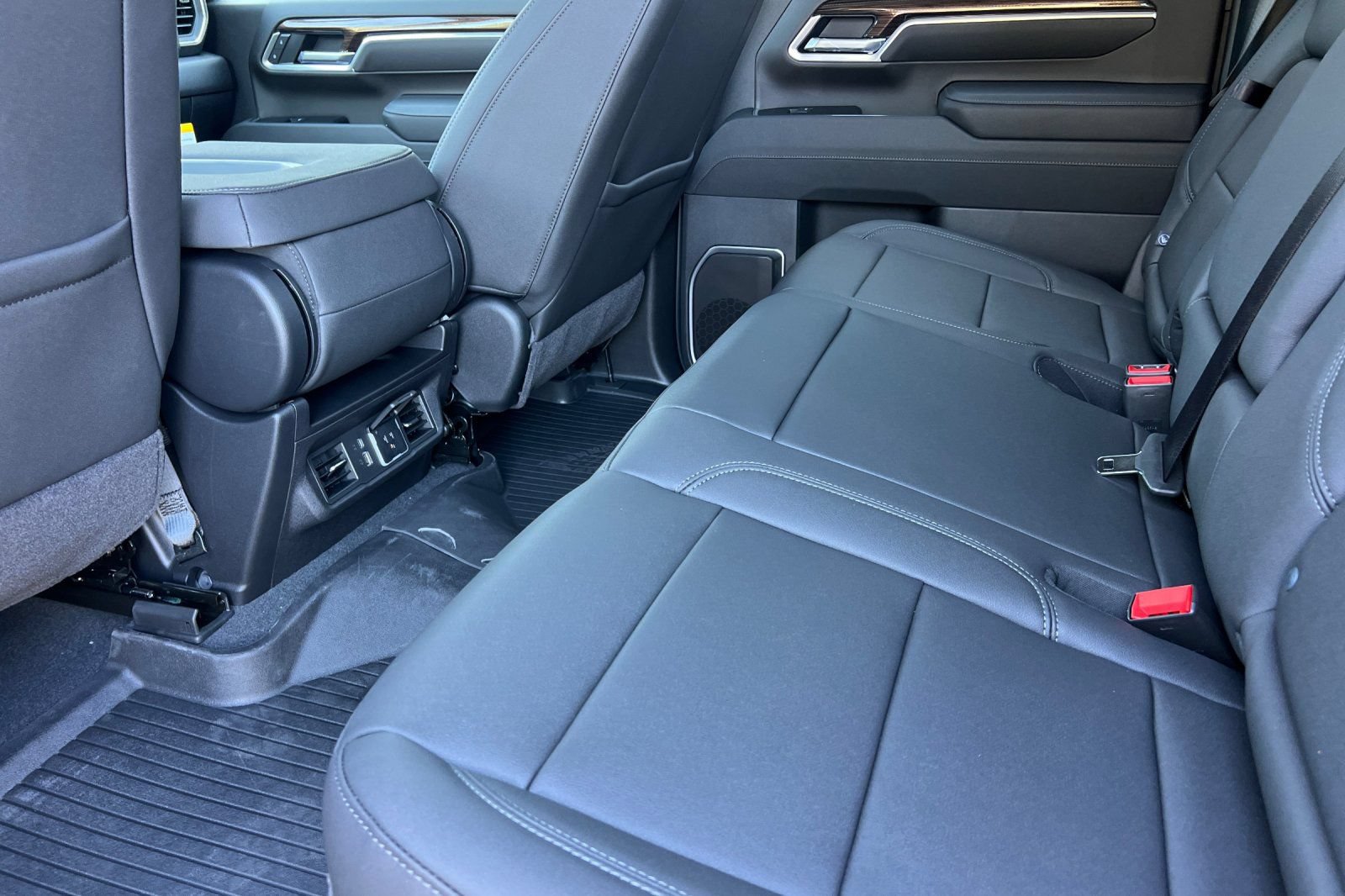 New 2026 Chevrolet Silverado 2500 LT w/ All Star Edition AWD/4WD image 12