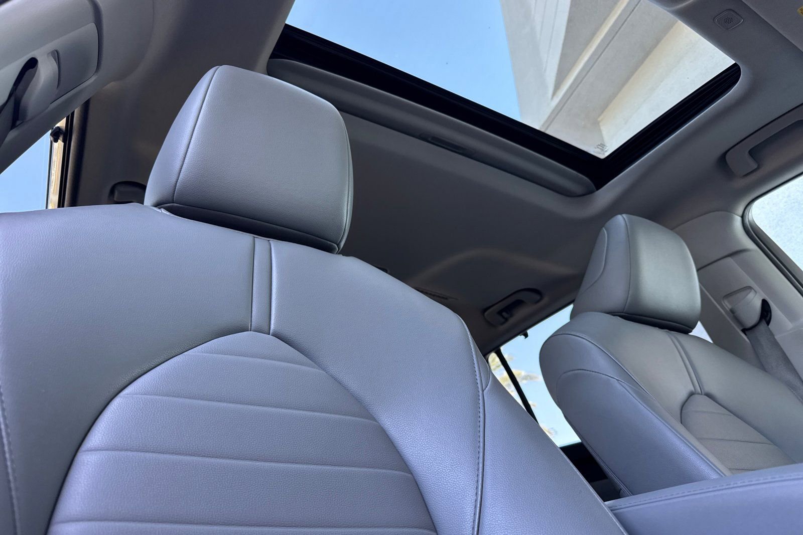 Used 2023 Toyota Highlander XLE image 19