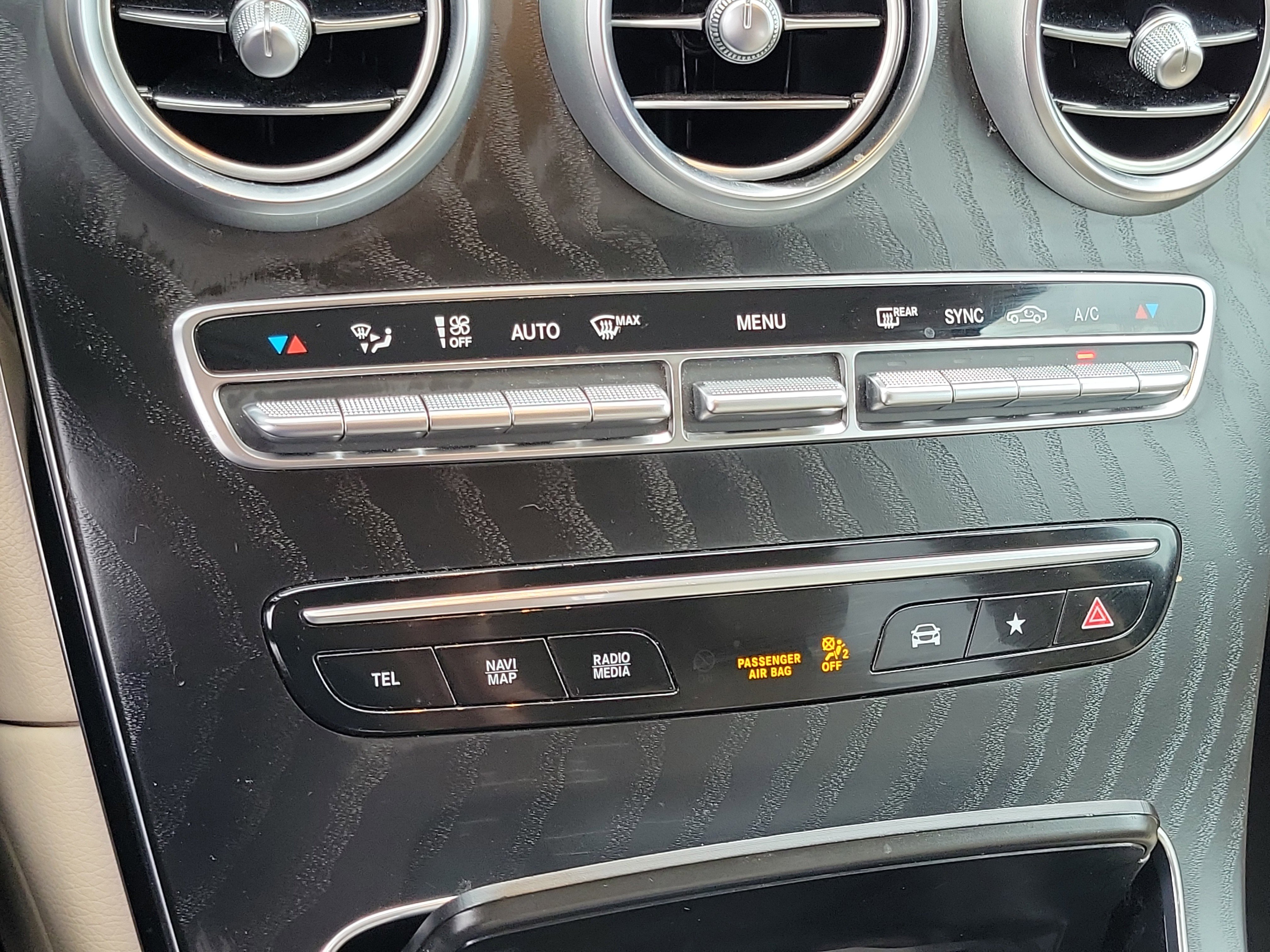 Used 2022 Mercedes-Benz GLC 300 image 17
