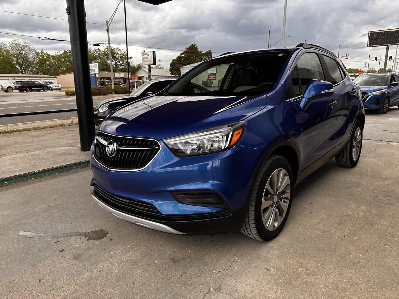 Used 2017 Buick Encore Preferred AWD/4WD image 4