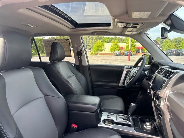 Used 2022 Toyota 4Runner SR5 Premium w/ Moonroof Package AWD/4WD image 14