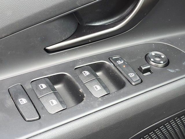 Certified 2025 Hyundai Elantra SEL image 24