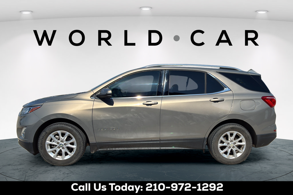 Used 2018 Chevrolet Equinox LT w/ Sun & Infotainment Package FWD image 12